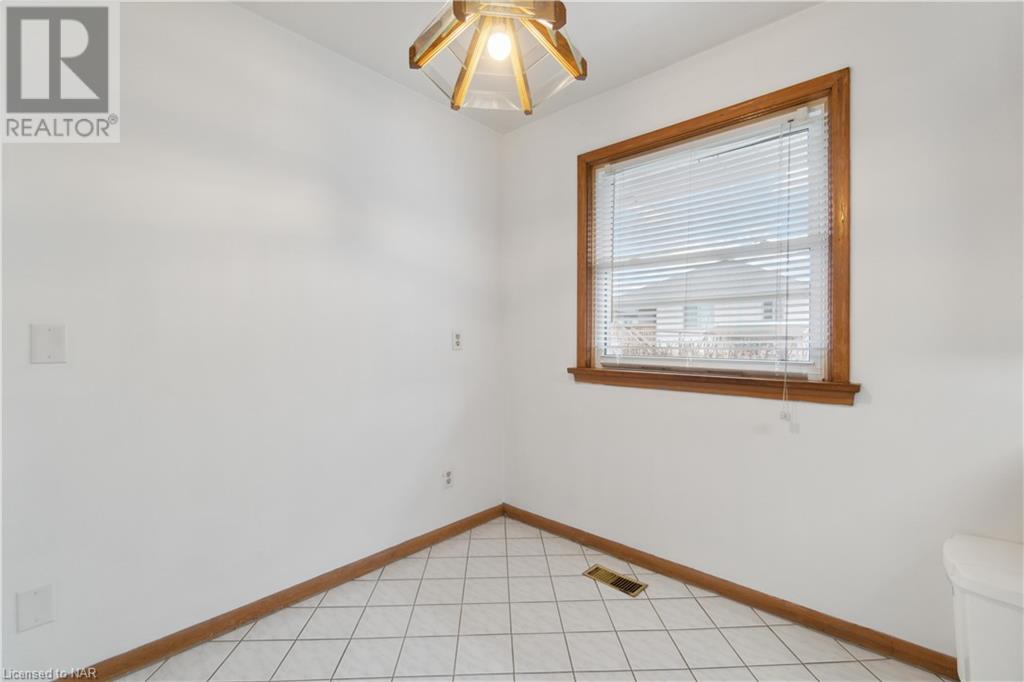352 Bunting Road, St. Catharines, Ontario  L2M 3Y3 - Photo 10 - 40523142