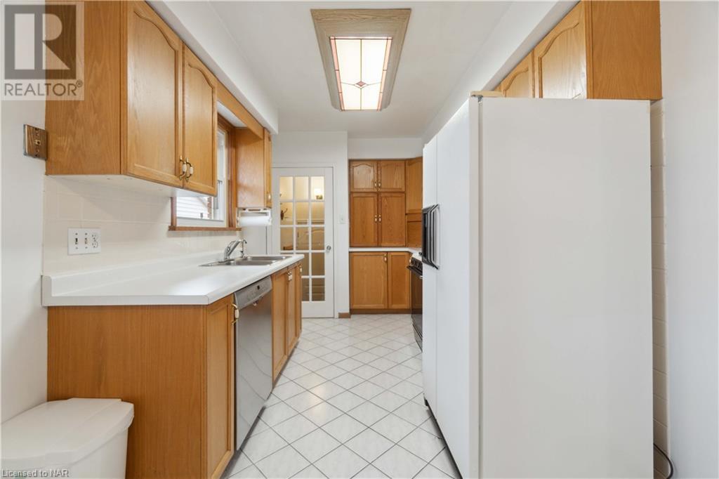 352 Bunting Road, St. Catharines, Ontario  L2M 3Y3 - Photo 13 - 40523142