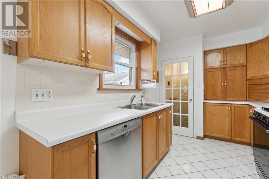 352 Bunting Road, St. Catharines, Ontario  L2M 3Y3 - Photo 15 - 40523142