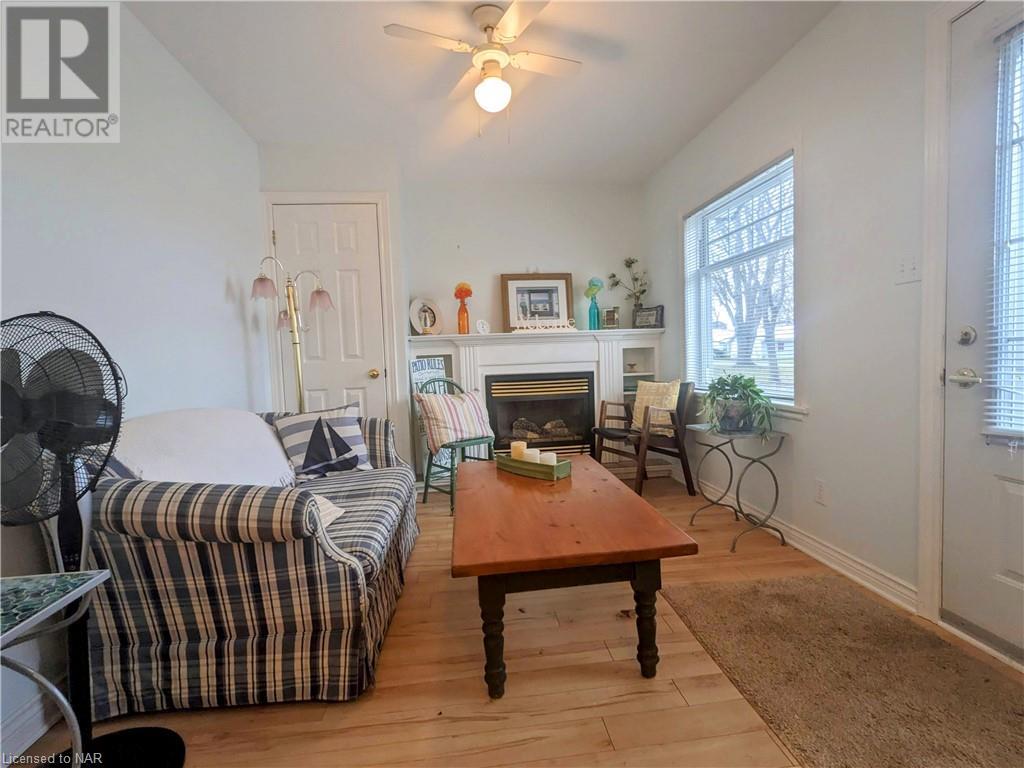 370 Beechwood Avenue Unit# B, Crystal Beach, Ontario  L0S 1B0 - Photo 3 - 40523696