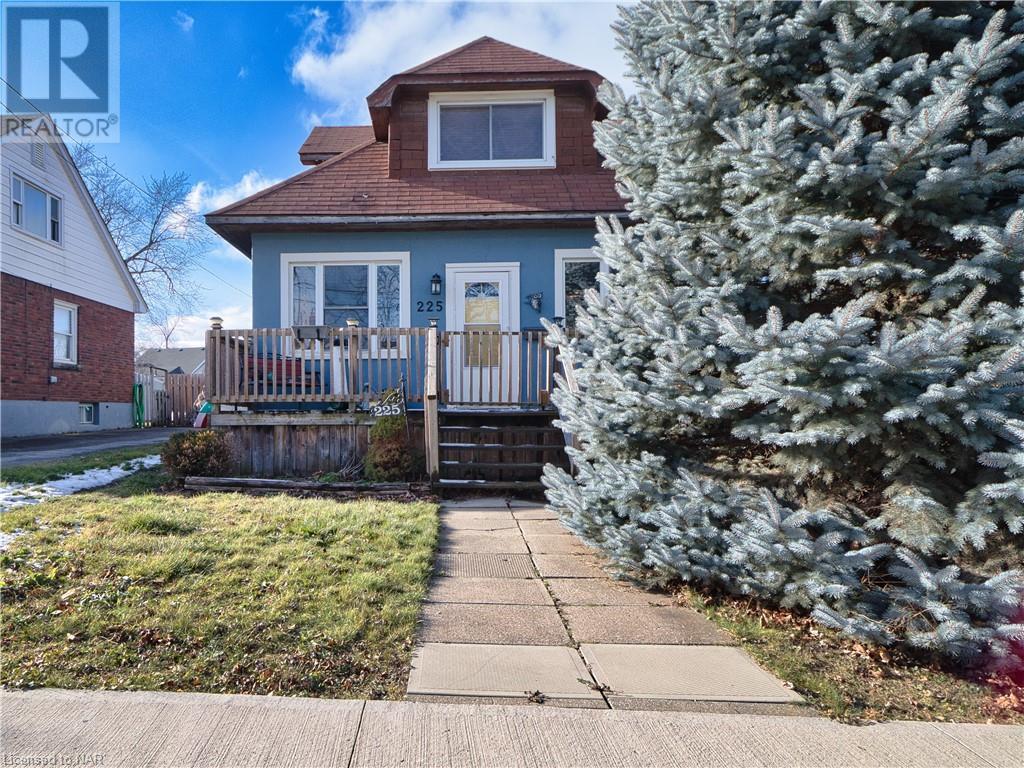 225 Taylor Street, Thorold South, Ontario  L2V 1C2 - Photo 2 - 40523807