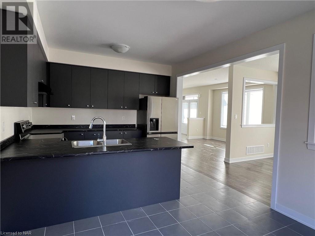 9 Aviron Cres Crescent, Welland, Ontario  L3B 6C5 - Photo 3 - 40523804