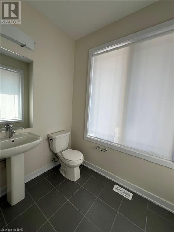 9 Aviron Cres Crescent, Welland, Ontario  L3B 6C5 - Photo 7 - 40523804
