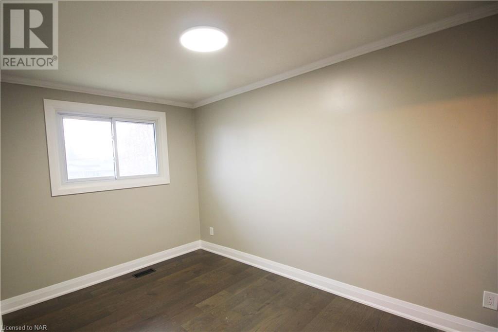 305 Lakeshore Road, St. Catharines, Ontario  L2M 1S1 - Photo 6 - 40523815
