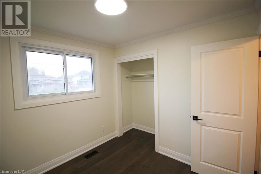 305 Lakeshore Road, St. Catharines, Ontario  L2M 1S1 - Photo 7 - 40523815