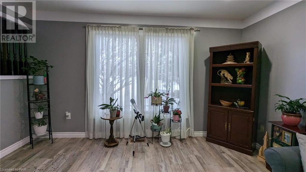 22 Andrea Drive, St. Catharines, Ontario  L2S 3N7 - Photo 6 - 40523824