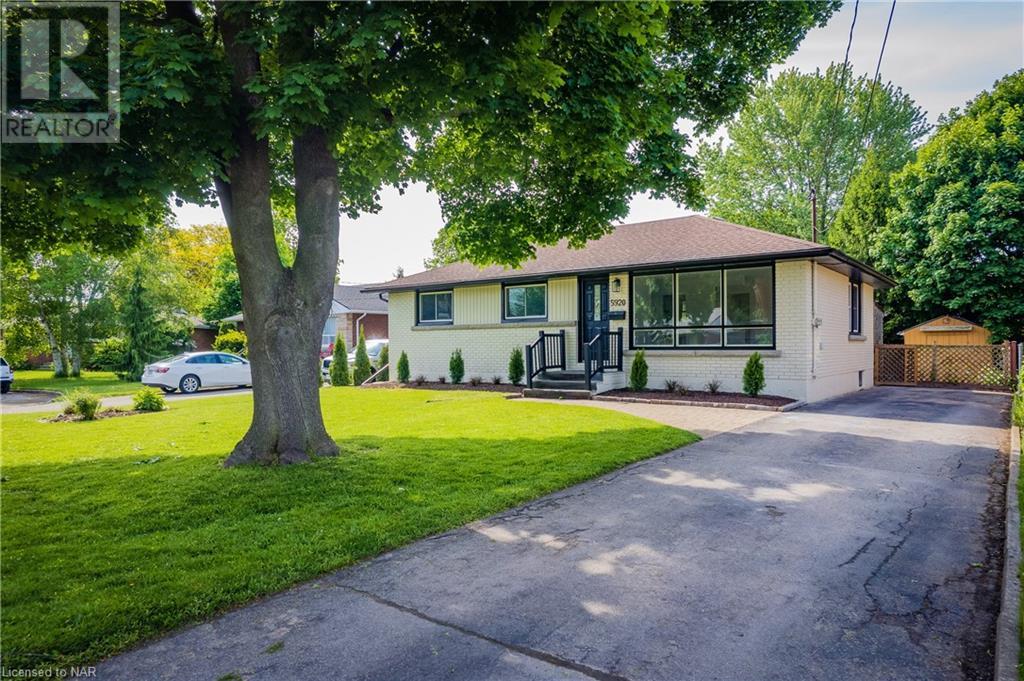 5920 Silverwood Crescent, Niagara Falls, Ontario  L2J 1V2 - Photo 2 - 40523548