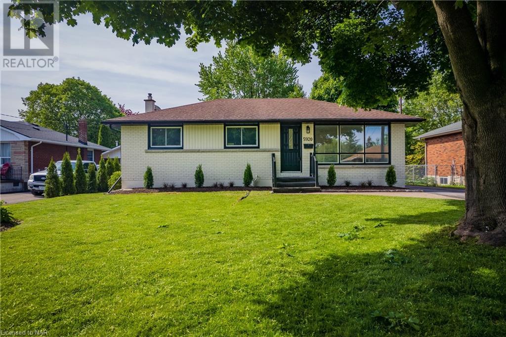5920 Silverwood Crescent, Niagara Falls, Ontario  L2J 1V2 - Photo 3 - 40523548