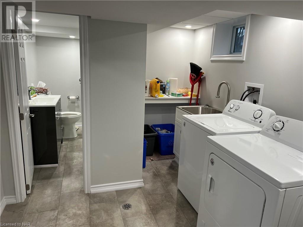 199 Ross Street, Welland, Ontario  L3B 2N4 - Photo 15 - 40523892