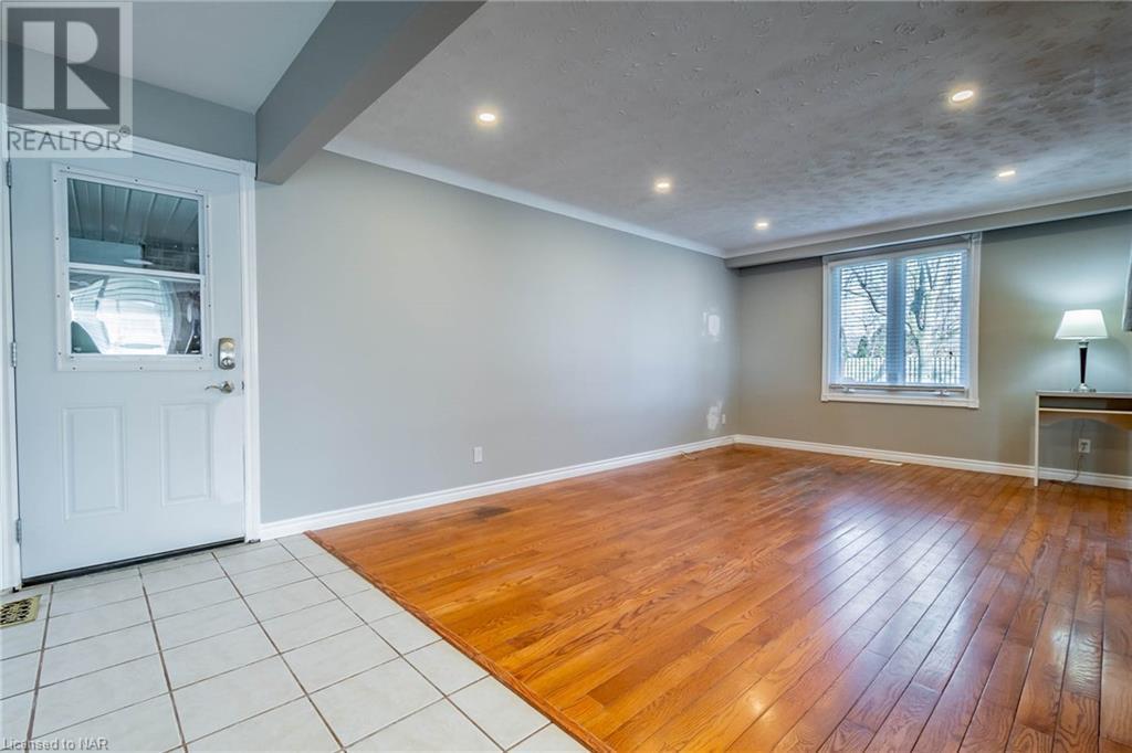 3257 Corry Crescent, Niagara Falls, Ontario  L2G 7G2 - Photo 7 - 40523920