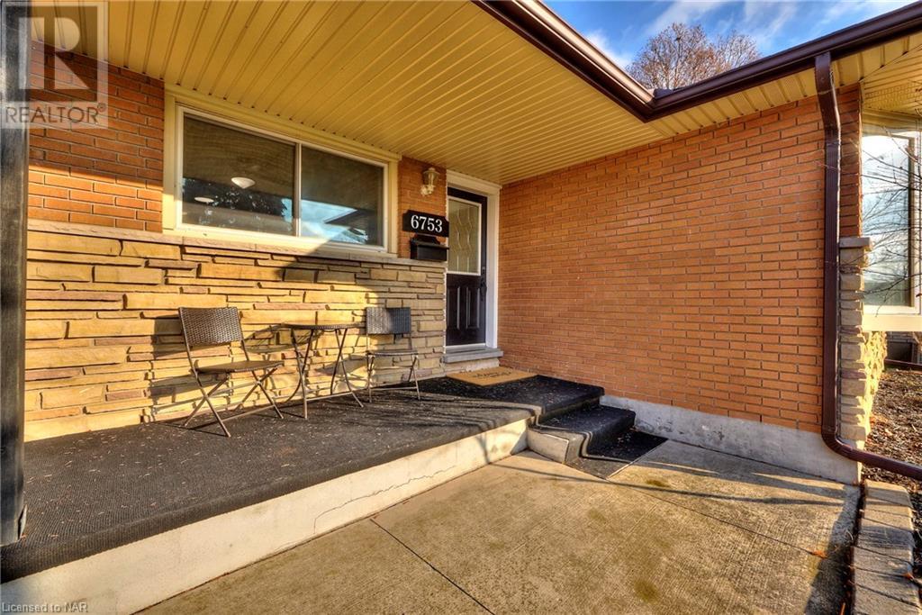 6753 Argyll Crescent, Niagara Falls, Ontario  L2G 5E9 - Photo 4 - 40520749