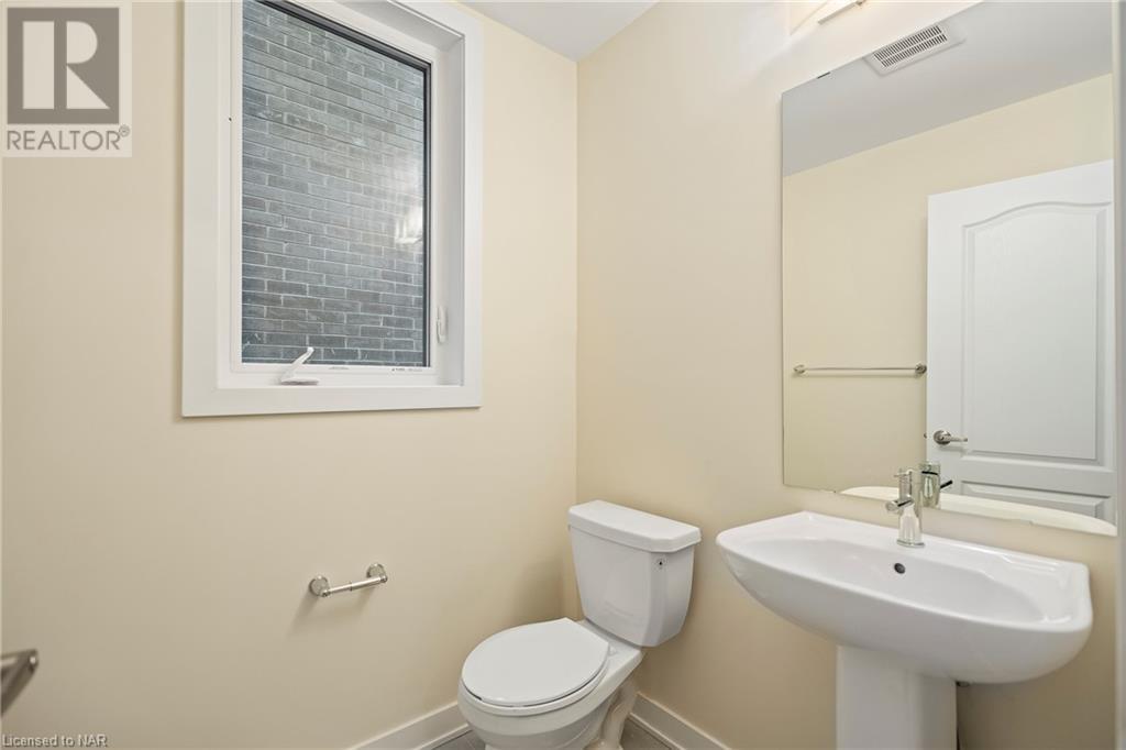 145 Stern Drive, Welland, Ontario  L3B 0M3 - Photo 8 - 40524182
