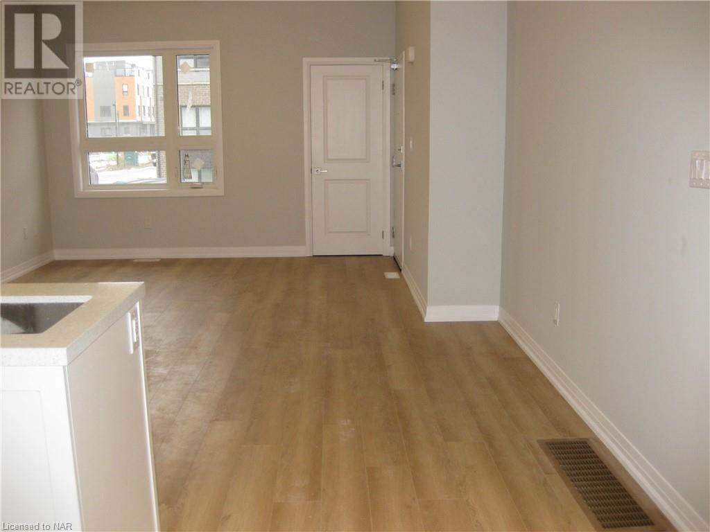 6705 Cropp Street Unit# 29, Niagara Falls, Ontario  L2E 0C1 - Photo 8 - 40523076