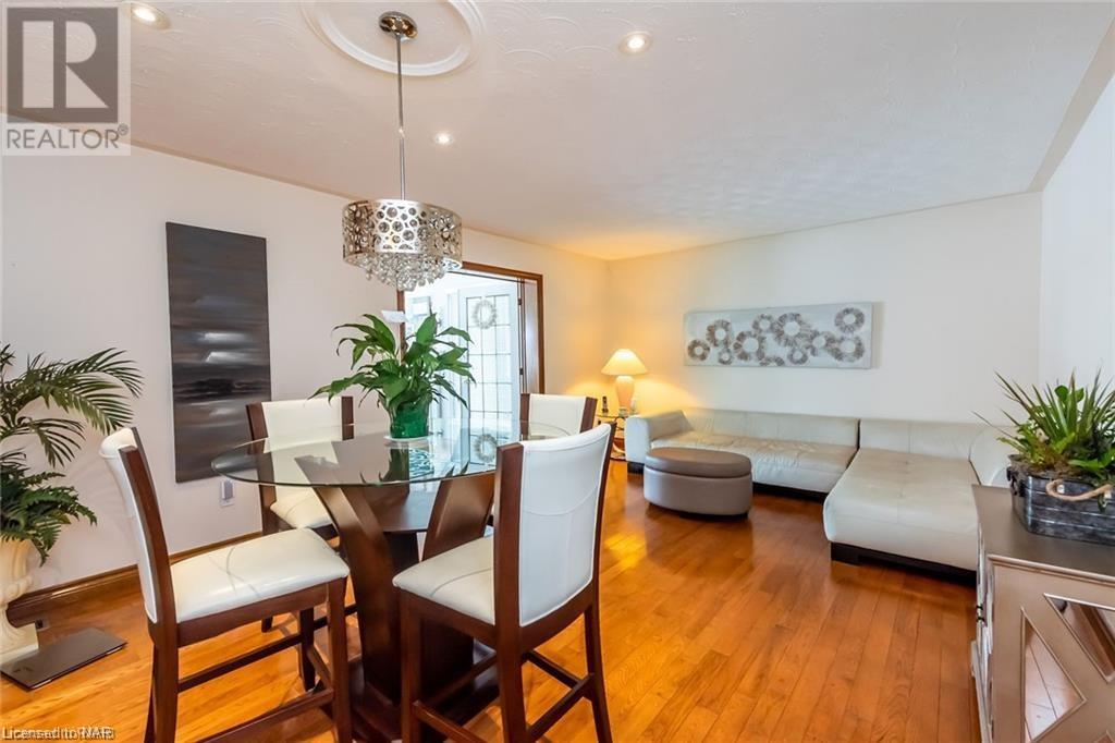 6 Winthrop Place, Hamilton, Ontario  L8G 3M3 - Photo 2 - 40524347