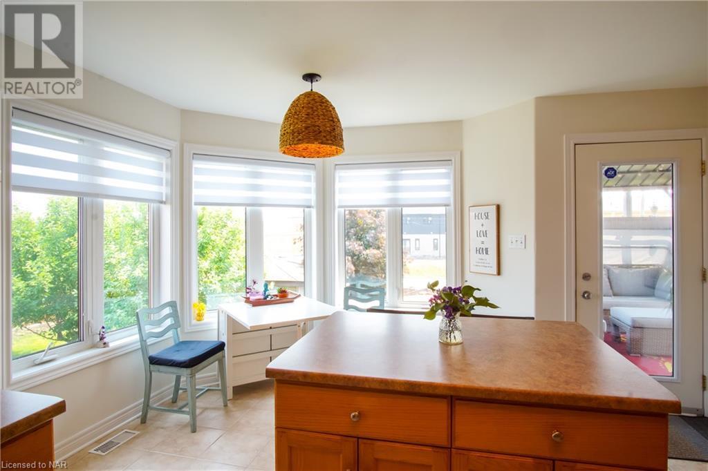 7220 Kelly Drive, Niagara Falls, Ontario  L2H 3K1 - Photo 4 - 40524403