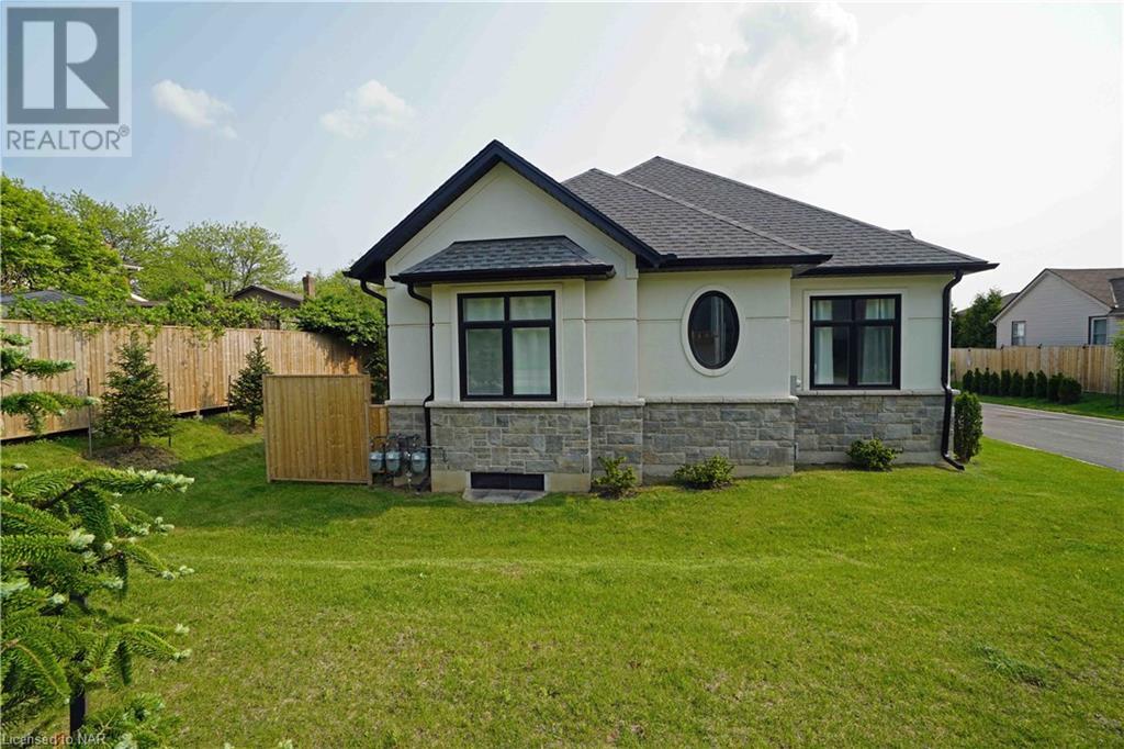 7472 Mountain Road Unit# 1, Niagara Falls, Ontario  L2J 0B8 - Photo 3 - 40524187
