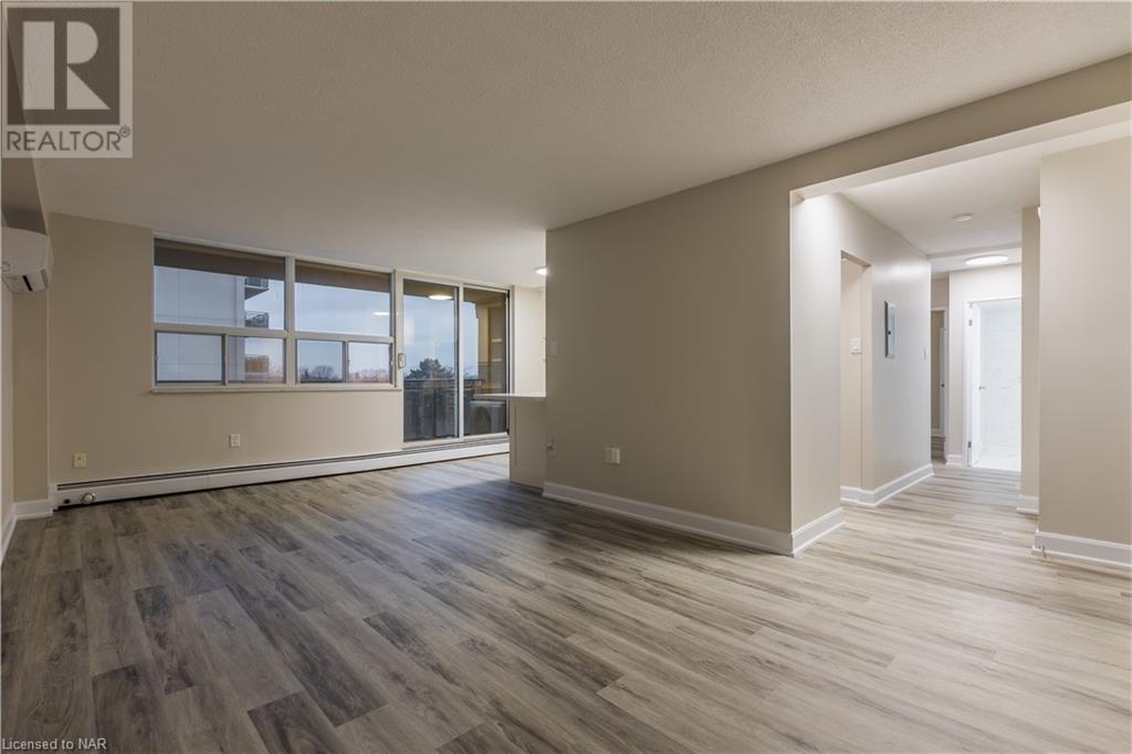 6390 Huggins Street Unit# 707, Niagara Falls, Ontario  L2J 1H1 - Photo 5 - 40523540