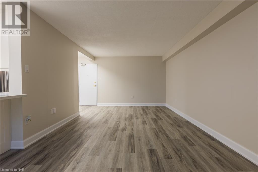6390 Huggins Street Unit# 707, Niagara Falls, Ontario  L2J 1H1 - Photo 6 - 40523540