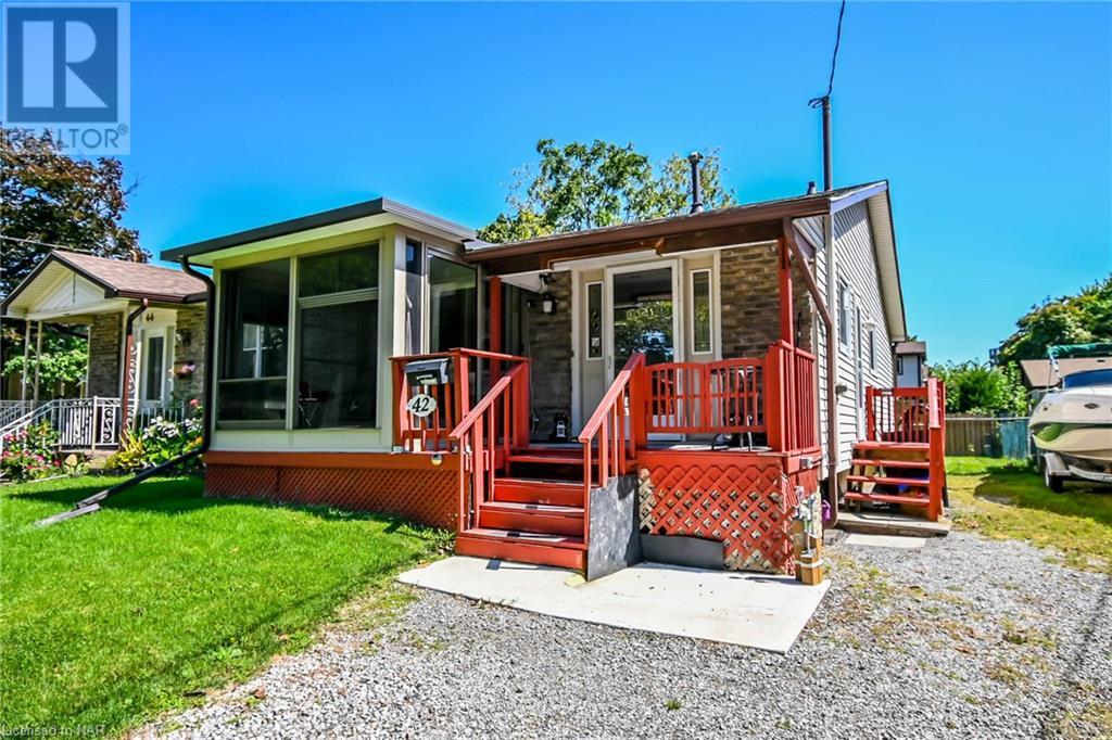 42 Stanmary Drive, St. Catharines, Ontario  L2N 5T4 - Photo 2 - 40524503