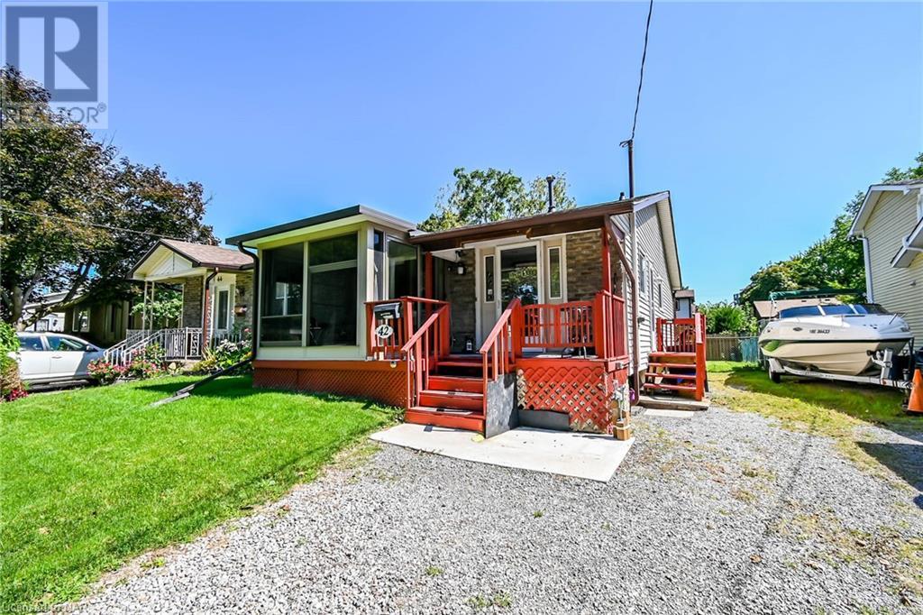 42 Stanmary Drive, St. Catharines, Ontario  L2N 5T4 - Photo 3 - 40524503