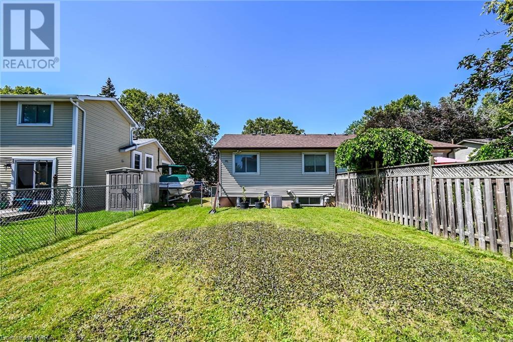 42 Stanmary Drive, St. Catharines, Ontario  L2N 5T4 - Photo 5 - 40524503