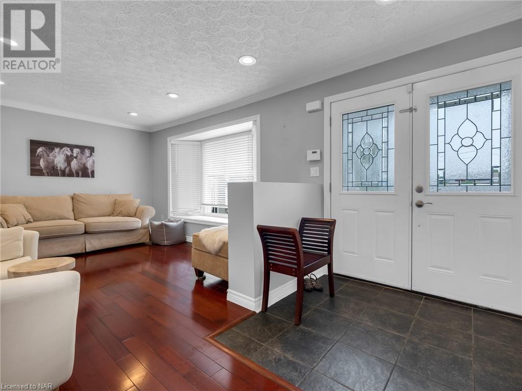 12 Nottingham Court, St. Catharines, Ontario  L2M 1L9 - Photo 4 - 40517396