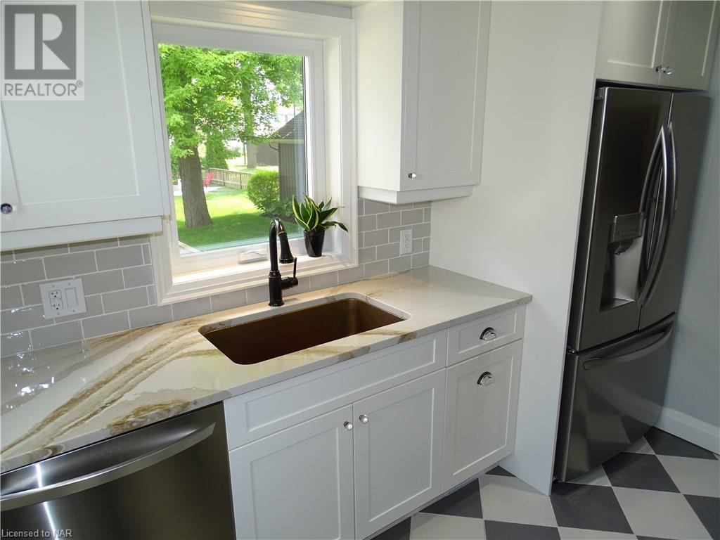 4868 Portage Road, Niagara Falls, Ontario  L2E 6B3 - Photo 24 - 40524554