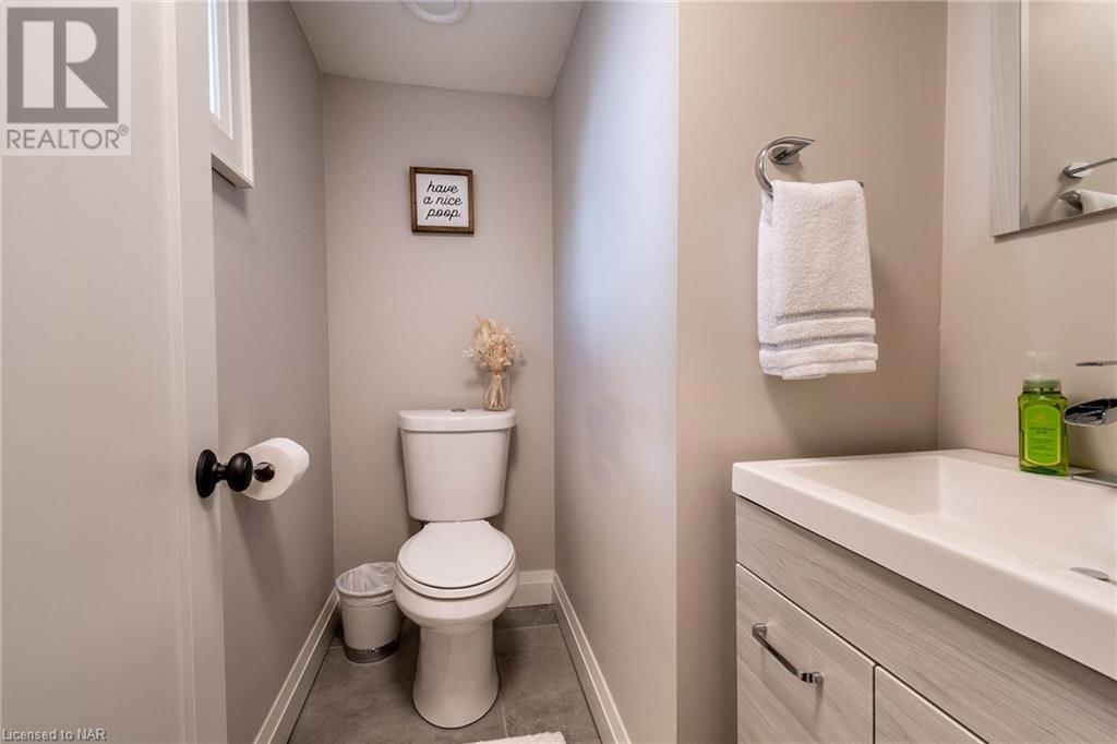 4868 Portage Road, Niagara Falls, Ontario  L2E 6B3 - Photo 46 - 40524554