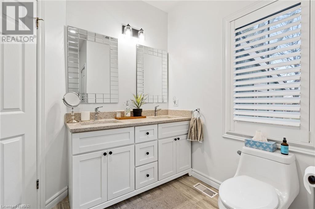 12 Pinot Trail, Niagara-On-The-Lake, Ontario  L0S 1J0 - Photo 15 - 40524861