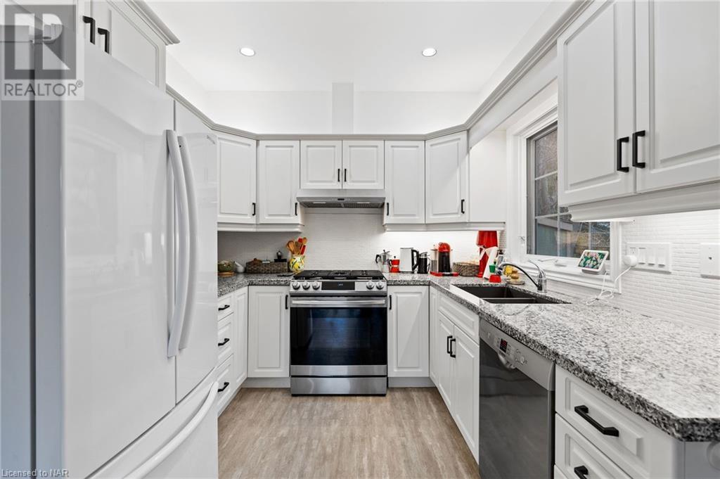 12 Pinot Trail, Niagara-On-The-Lake, Ontario  L0S 1J0 - Photo 8 - 40524861