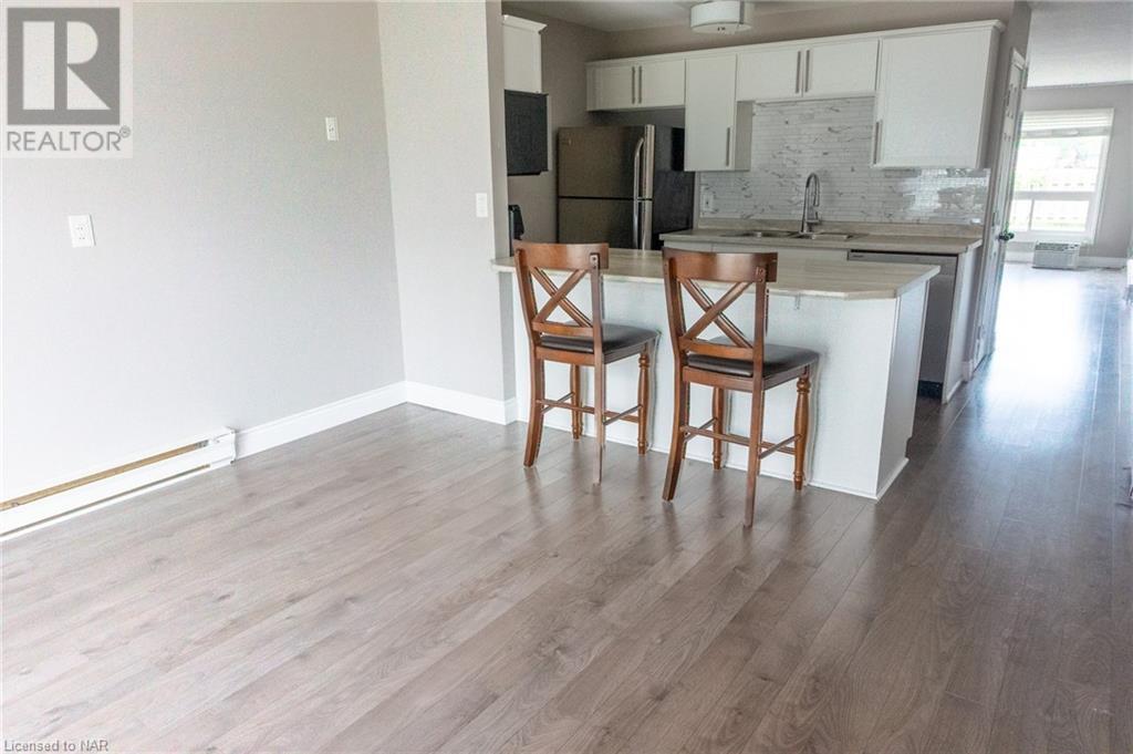 8646 Willoughby Drive Unit# 16, Niagara Falls, Ontario  L2G 6X7 - Photo 4 - 40524205