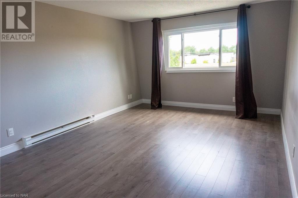 8646 Willoughby Drive Unit# 16, Niagara Falls, Ontario  L2G 6X7 - Photo 7 - 40524205