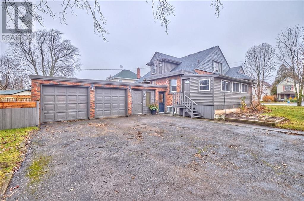333 Niagara Street, Welland, Ontario  L3C 1K8 - Photo 2 - 40524087