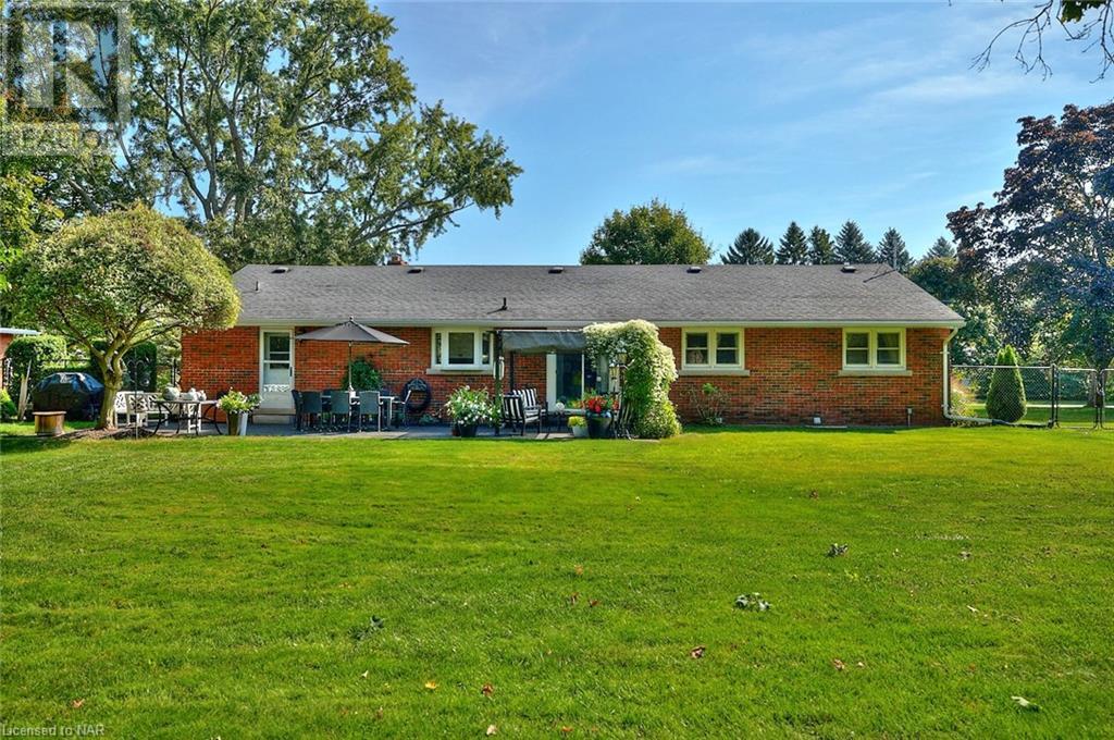 8 Hillcrest Place, Fonthill, Ontario  L0S 1E0 - Photo 5 - 40524206