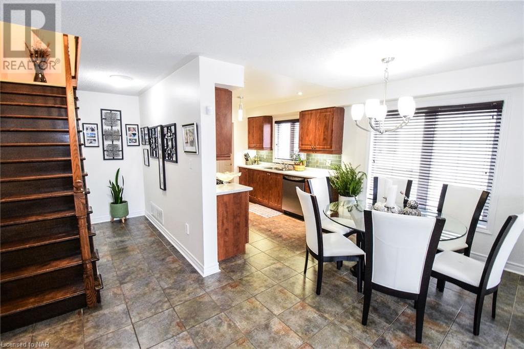 12 Mackenzie King Avenue, St. Catharines, Ontario  L2P 0A1 - Photo 11 - 40525092