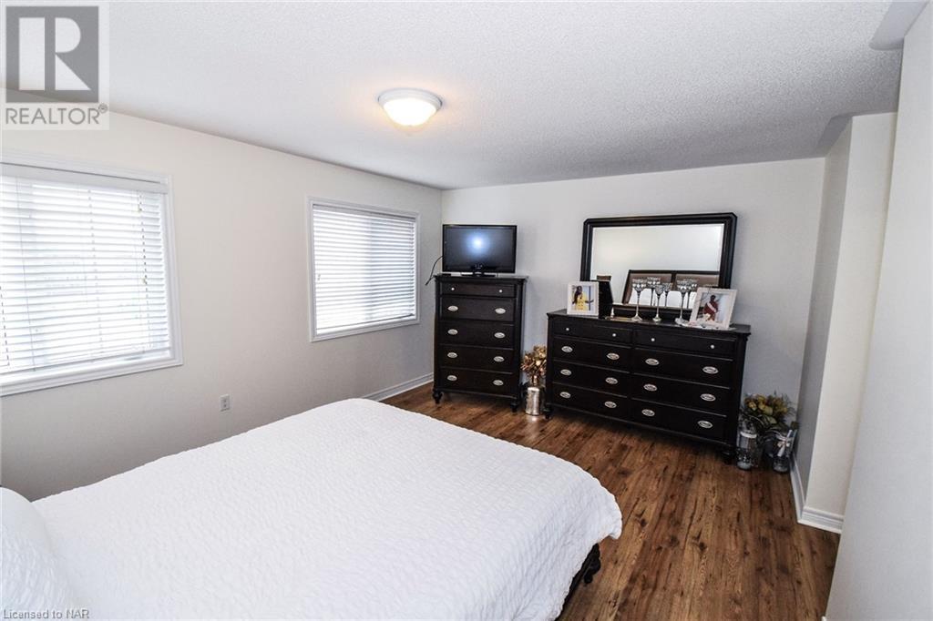 12 Mackenzie King Avenue, St. Catharines, Ontario  L2P 0A1 - Photo 25 - 40525092
