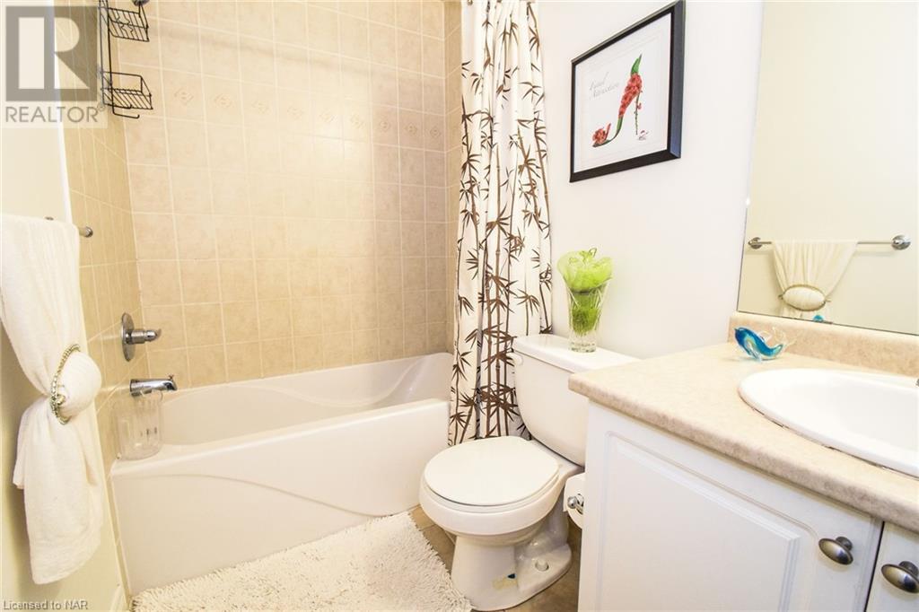 12 Mackenzie King Avenue, St. Catharines, Ontario  L2P 0A1 - Photo 35 - 40525092