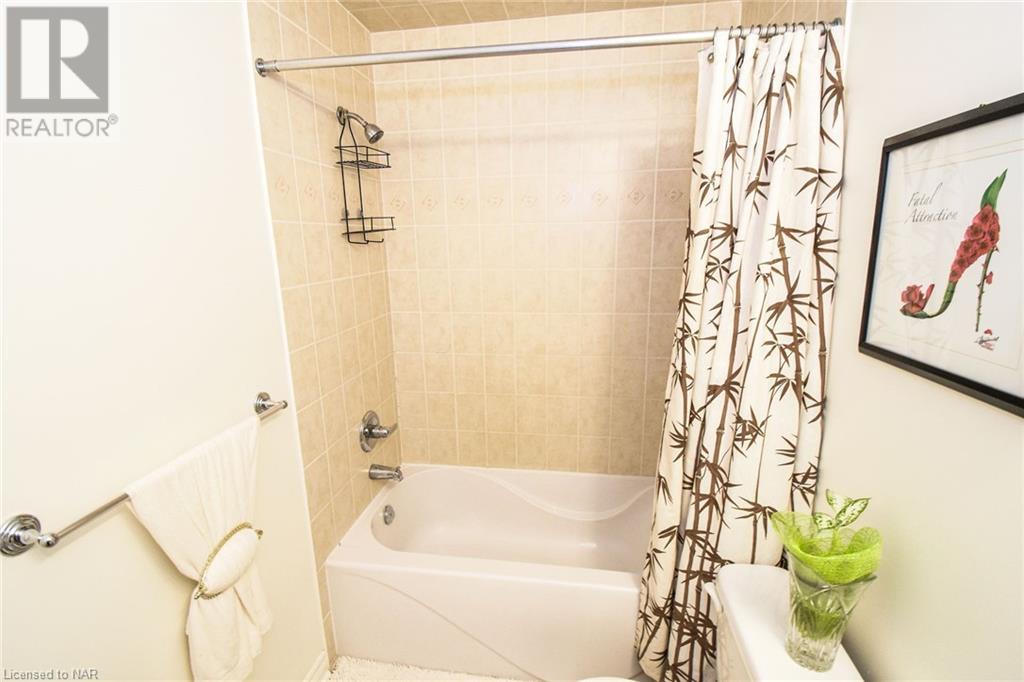 12 Mackenzie King Avenue, St. Catharines, Ontario  L2P 0A1 - Photo 37 - 40525092
