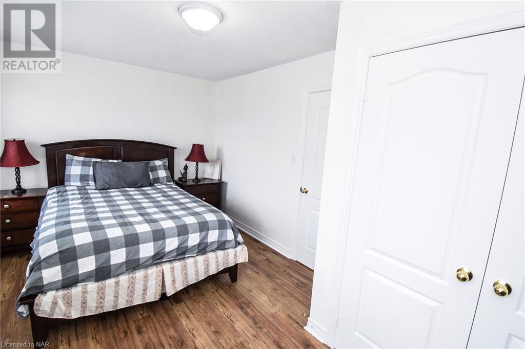12 Mackenzie King Avenue, St. Catharines, Ontario  L2P 0A1 - Photo 40 - 40525092
