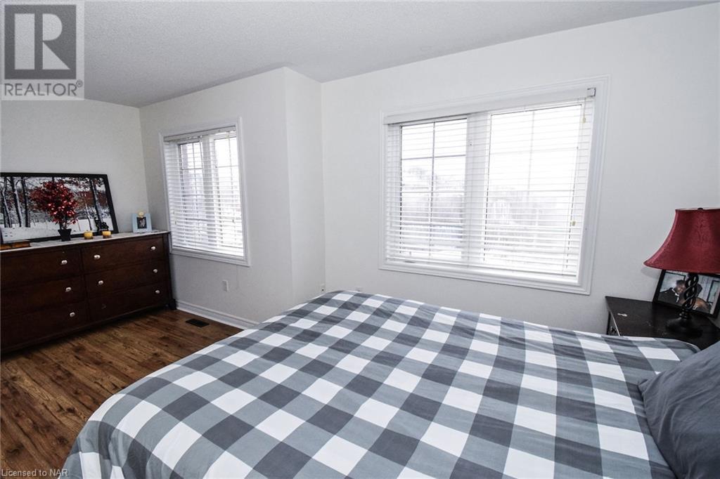 12 Mackenzie King Avenue, St. Catharines, Ontario  L2P 0A1 - Photo 41 - 40525092