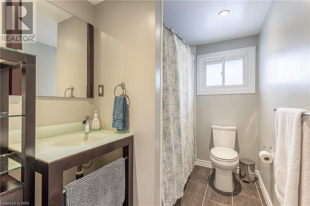 6596 Pitton Road, Niagara Falls, Ontario  L2H 1Z8 - Photo 18 - 40524407