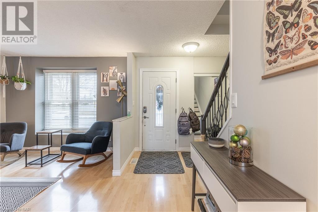 6596 Pitton Road, Niagara Falls, Ontario  L2H 1Z8 - Photo 5 - 40524407