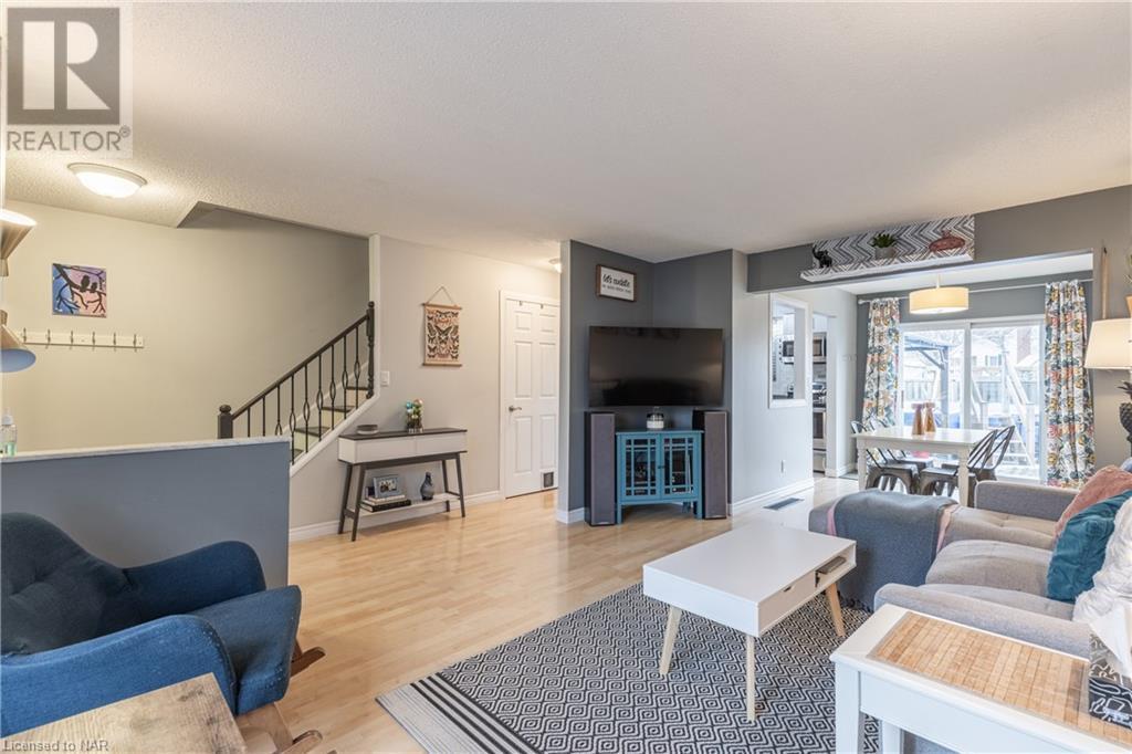 6596 Pitton Road, Niagara Falls, Ontario  L2H 1Z8 - Photo 8 - 40524407