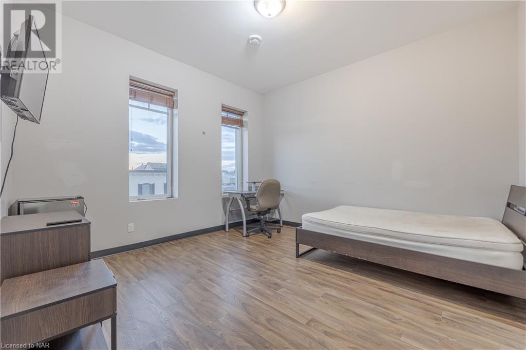 6 Front Street N, Thorold, Ontario  L2V 1X4 - Photo 16 - 40524854