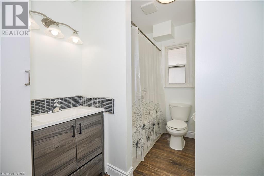 43 Cosby Avenue, St. Catharines, Ontario  L2M 5R7 - Photo 10 - 40525066