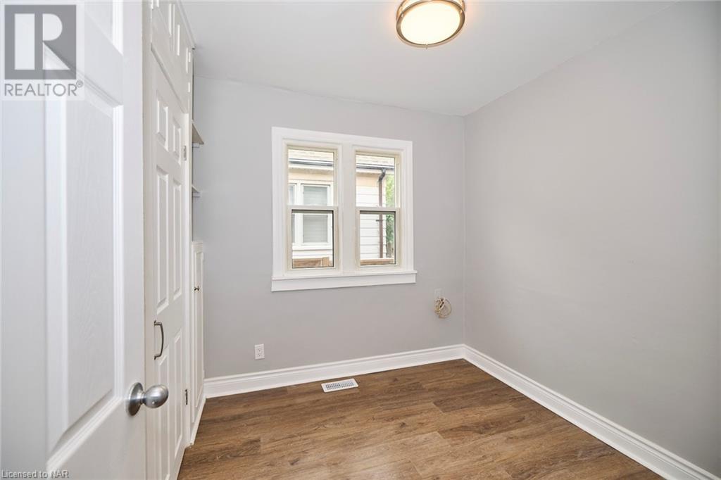 43 Cosby Avenue, St. Catharines, Ontario  L2M 5R7 - Photo 11 - 40525066