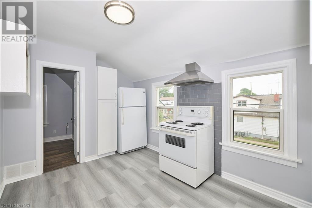 43 Cosby Avenue, St. Catharines, Ontario  L2M 5R7 - Photo 14 - 40525066