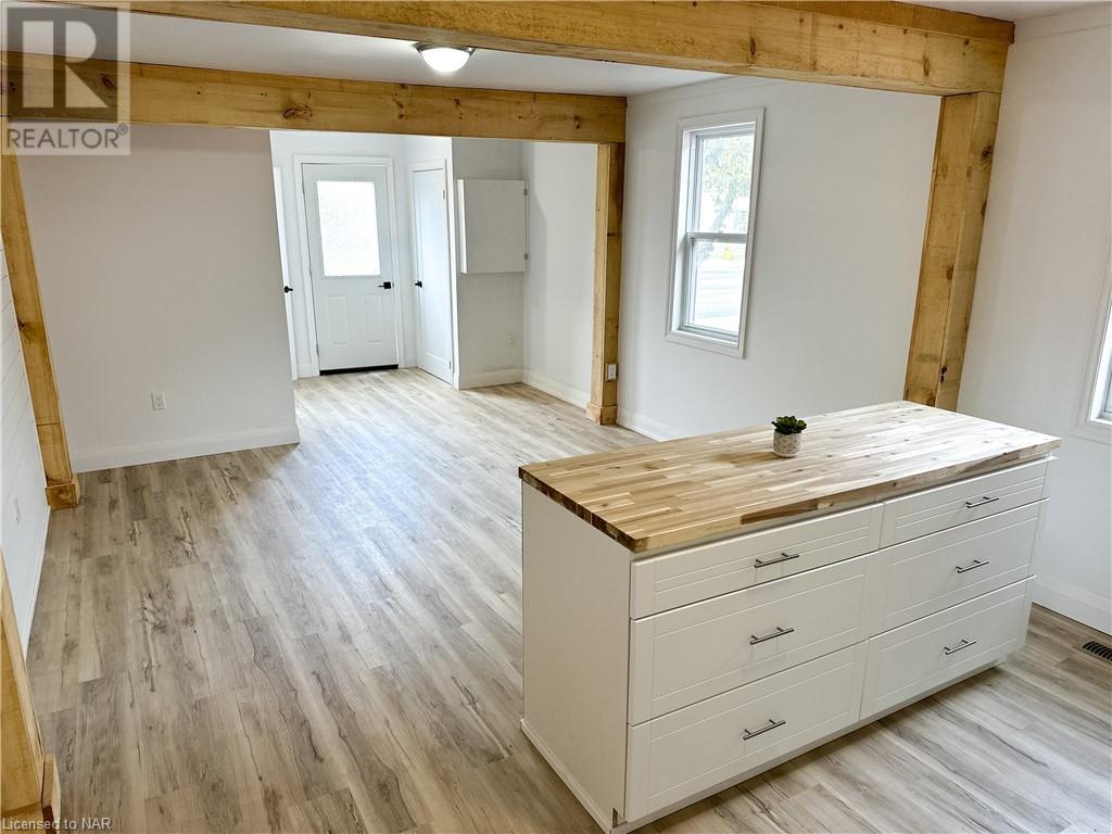 233 Pelham Road Unit# Upper, St. Catharines, Ontario  L2S 1W8 - Photo 3 - 40524943
