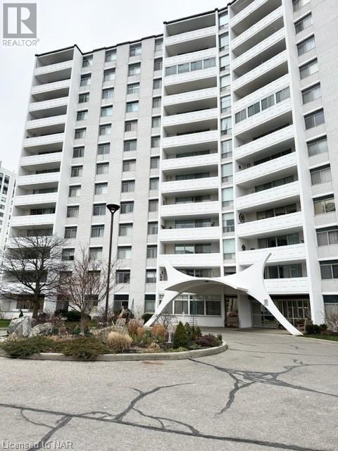 15 TOWERING HEIGHTS Boulevard Unit# 205, st. catharines, Ontario