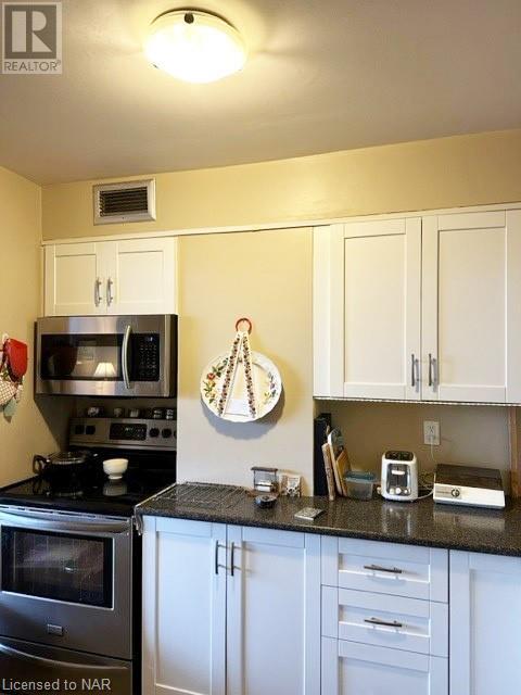 15 Towering Heights Boulevard Unit# 205, St. Catharines, Ontario  L2T 3G7 - Photo 15 - 40525256